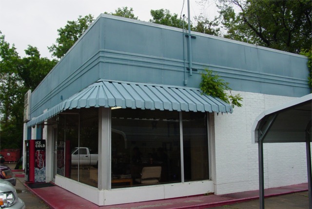 Awning0003Web.jpg